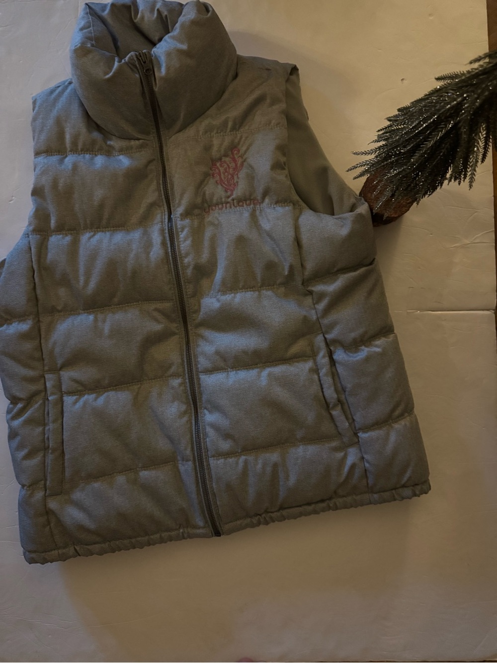 Old Navy Light Gray Quilted Puffer Vest